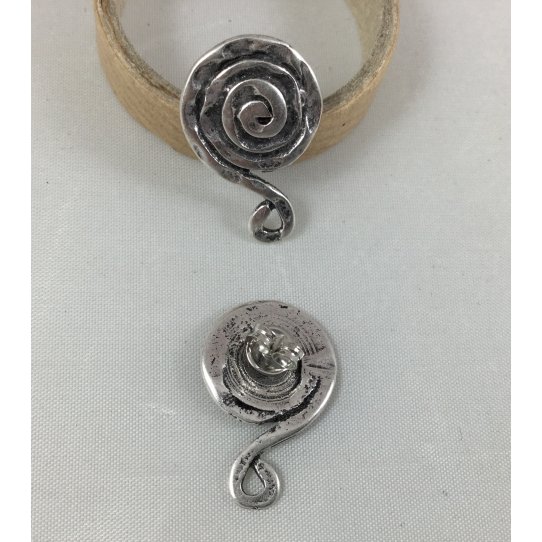 10 spirals hammered stud earrings 