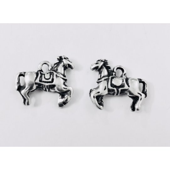 Pendant cheval double face