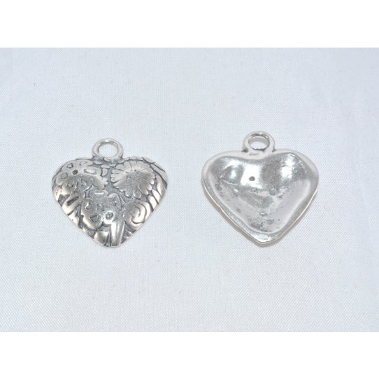 Pendant - heart with flower