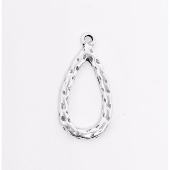 pendant poire évidé martelé 28 x 14 mm