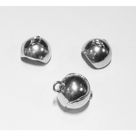 Ball magnetic clasp for chain or cord
