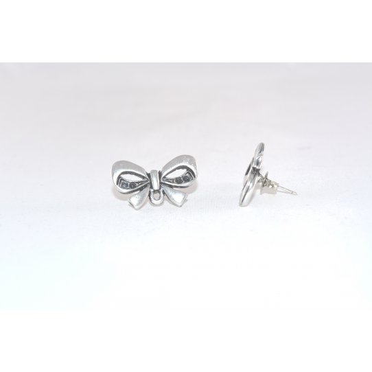 Boucles d'oreilles  clous en noeud papillon