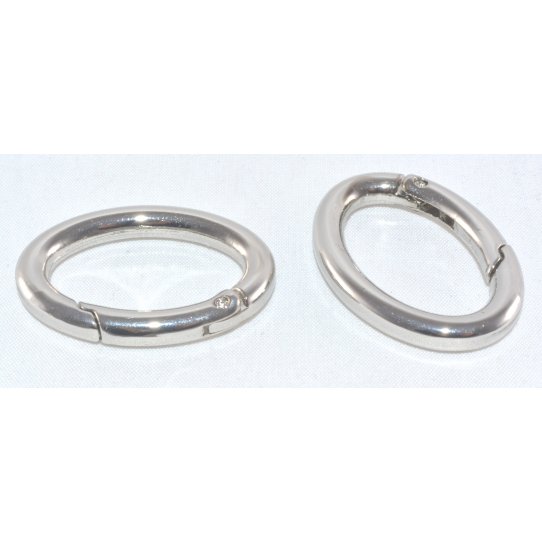 Fasteners 5 karabiners