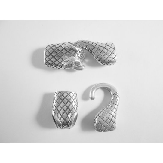Fermoir crochet en tete de serpent pour cuir 10mm, plaqué argent en zamac