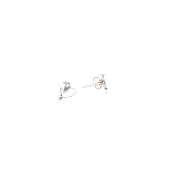 Heart stud earrings