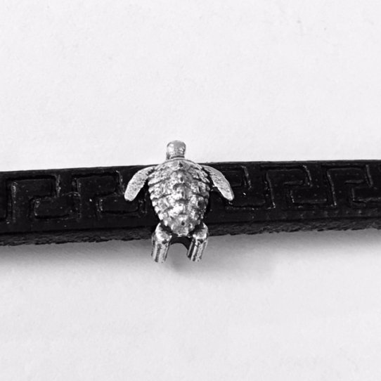 Passant tortue 5mm en tain plaqu argent antique