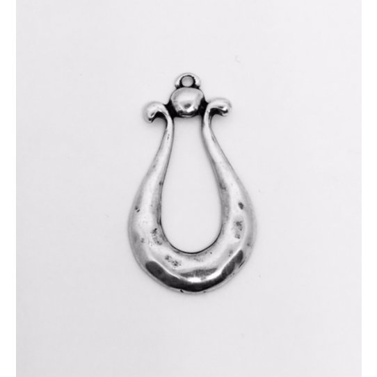 Pendant abstrait 