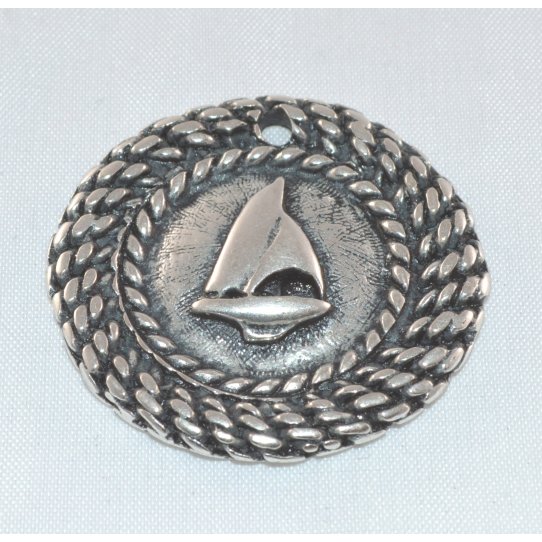 Pendant mdaille avec bateau