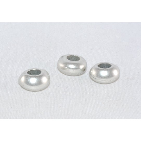 Perles en zamac plaqu argent 10mm de diamtre externe et 5 mm interne