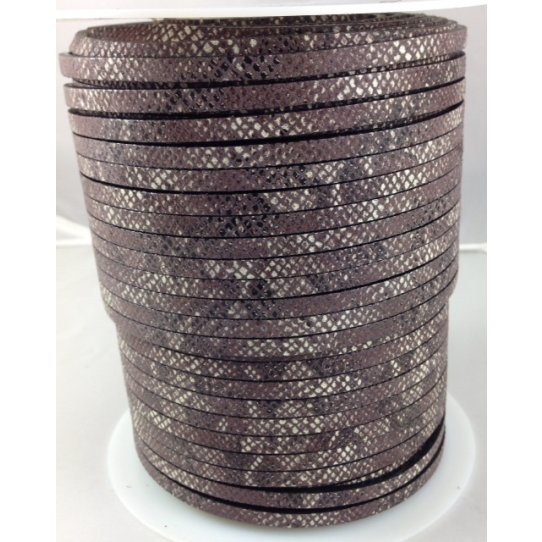 Calf leather with snake pattern 5mm, 4.17 ht /m is  5 ttc