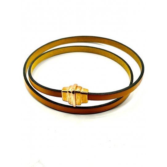 Fermoir aimant en forme de pyramide pour cuir 5mm plat-4 couleurs
