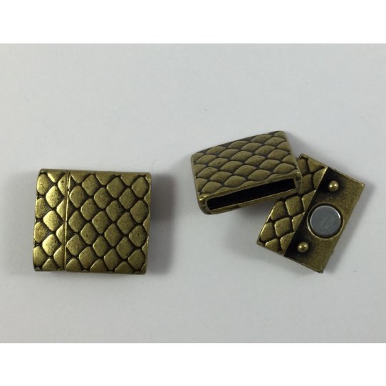 Magnetic clasp 15mm in pewter snake pattern