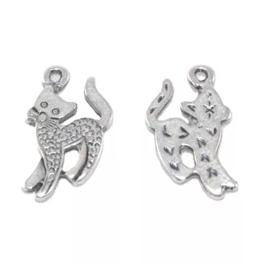 Pendant chat avec dos rond