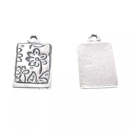 Pendant avec motif fleur