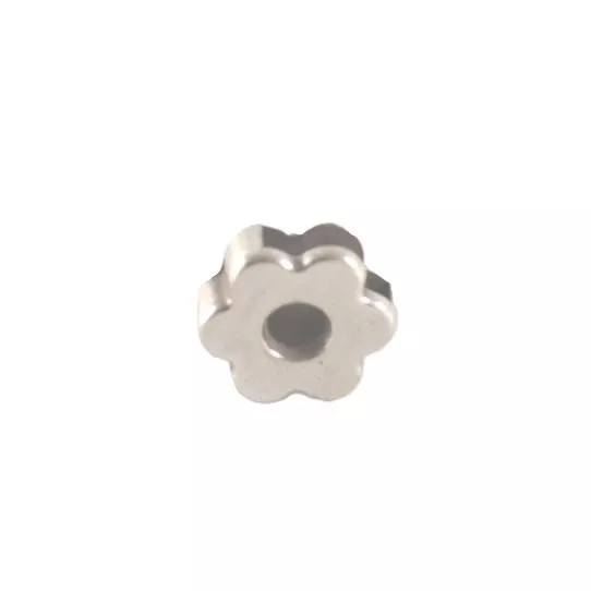 Passant  fleur avec trou 10mm pour cuir