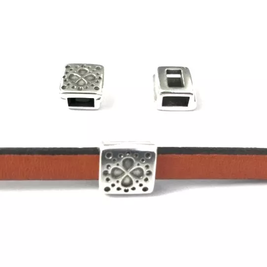 Passant trèfle à 4 feuilles pour cuir 5mm plat