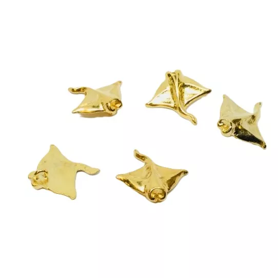 Pendant Manta doré à l’or fin en étain