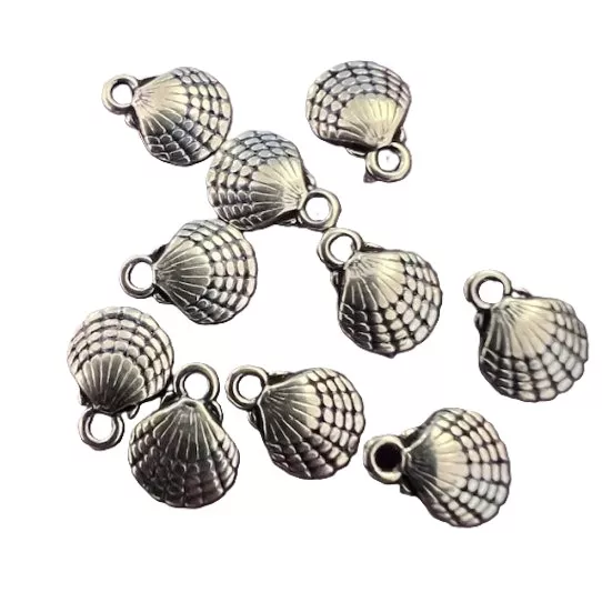 Pendant petit coquillage 9.6 x 9.4mm