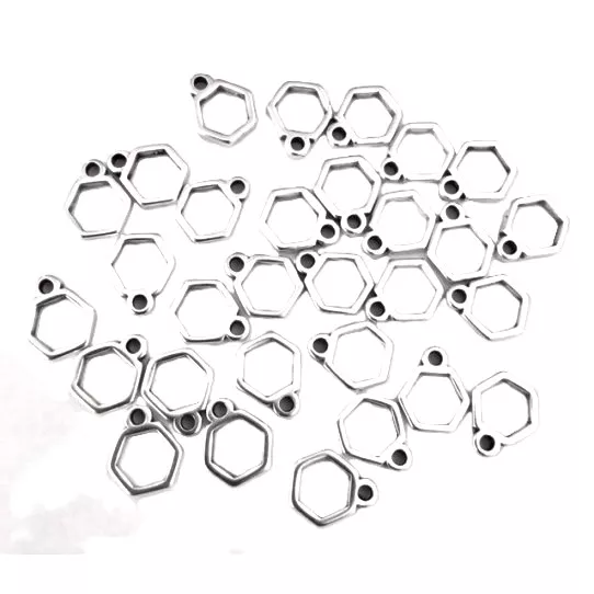 Pendant hexagone evidé