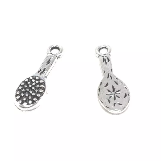 Pendant brosse à cheveux