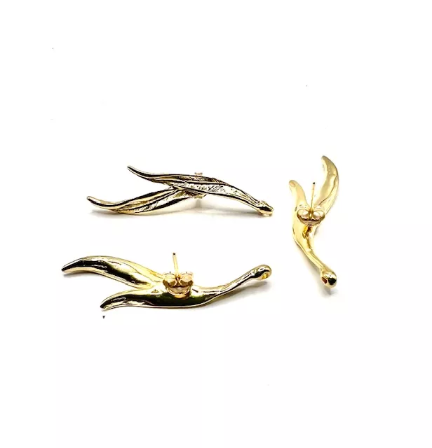 1 paire de boucles d'oreille Feuilles dorées  avec un trou pour accrocher perle ou breloque