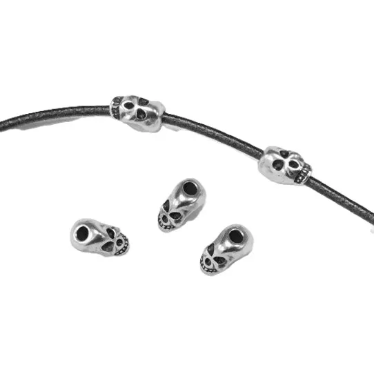 PASSANT TETE DE MORT