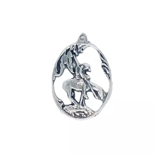 Pendant médaille finement travaillé représentant Don Quichote a cheval