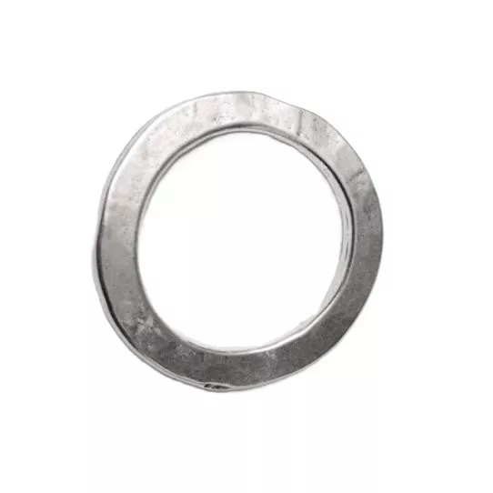 Cercle martelé en étain plaqué argent 34 mm, épaisseur 2.20 mm, cercle intérieur 23 mm