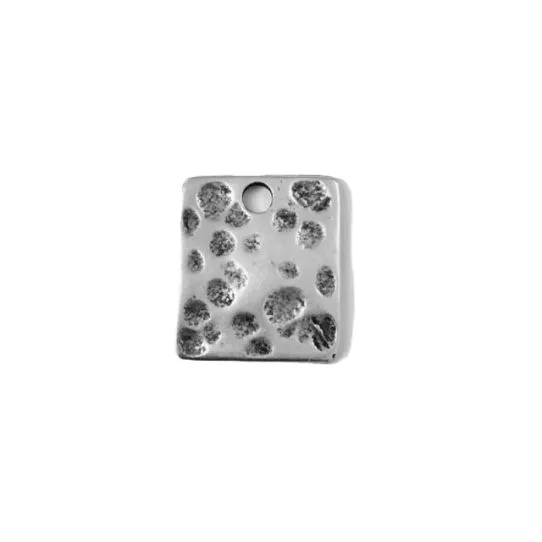 Pendant carré martelé 16mm