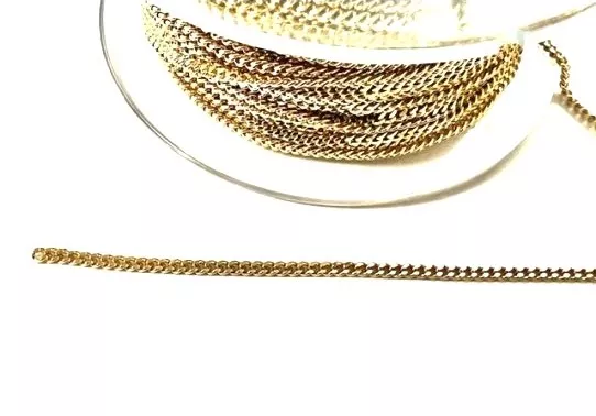 Chaine gourmette en laiton plqué Or 2mm de largeur