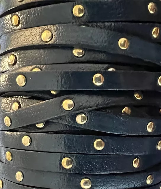 Cuir de veau clouté 5mm-NOUVELLES COULEURS - Bleu marine