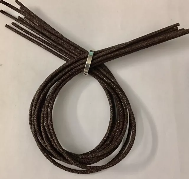 Véritable galuchat 3mm rond-pour la Joaillerie - Marron foncé