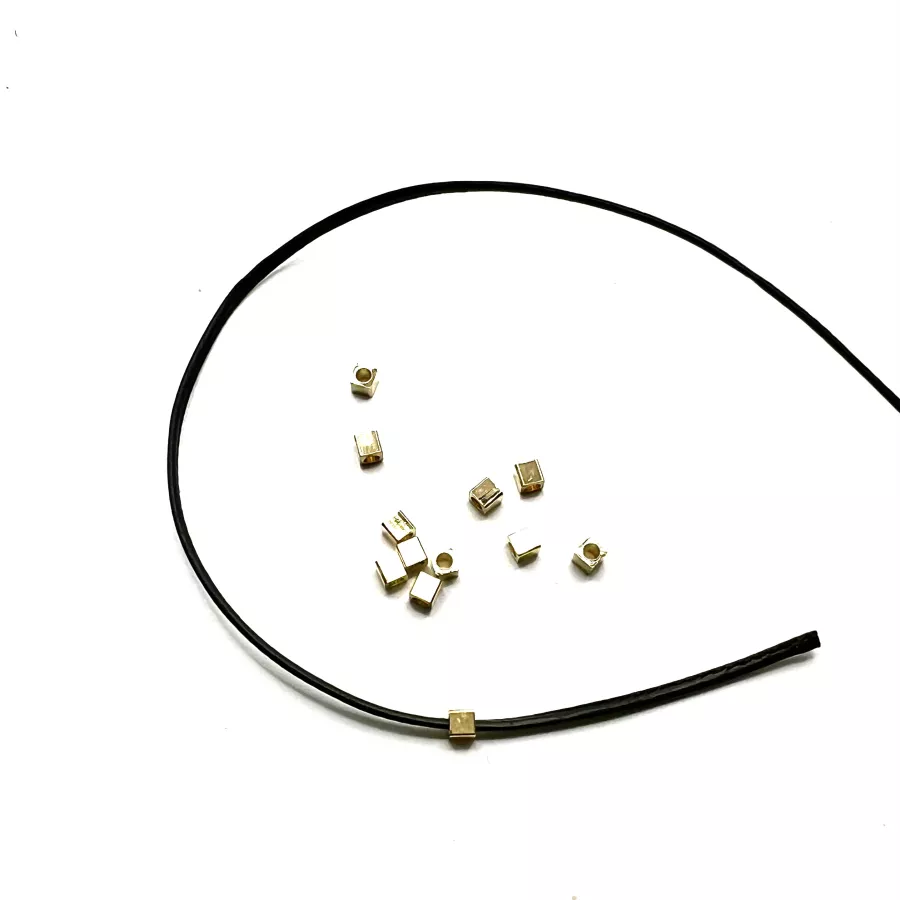 cube 3X3mm en laiton plaqué en France - Or