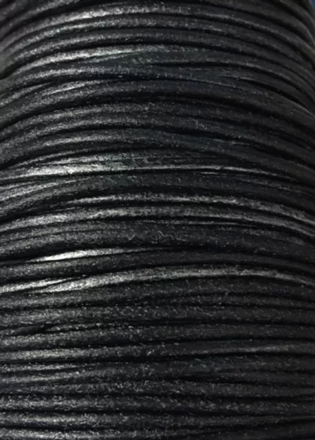 Cuir rond 2 mm couleurs pastel et métallisées - bleu marine metallisé