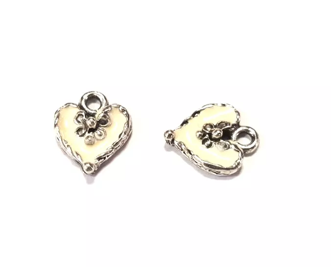 Pendant coeur émaillé en étain Fabrication Françise - Beige