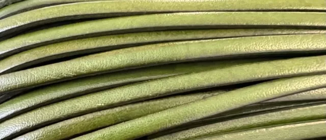 CUIR DE VEAU 5MM ITALIEN - nouvelles couleurs  - Vert herbe