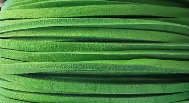 Cuir Nautique 3.5 x2.2mm pour sautoir ou bracelet - Vert