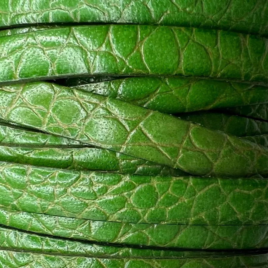 Cuir de veau 8mm motif écaille ou pierre - Vert