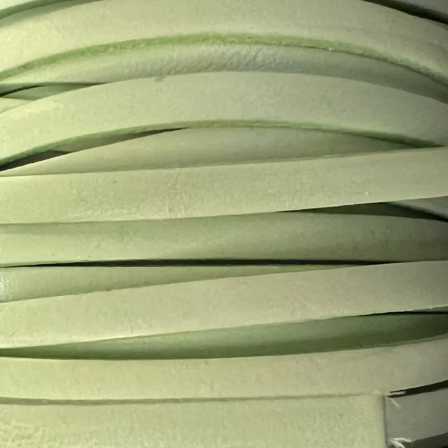 CUIR DE VEAU 5MM ITALIEN - nouvelles couleurs  - vert clair