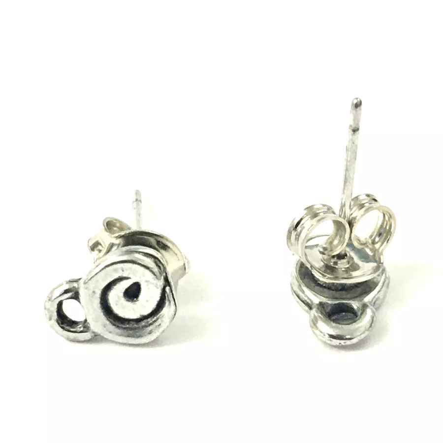 Boucles d'oreilles à clous 