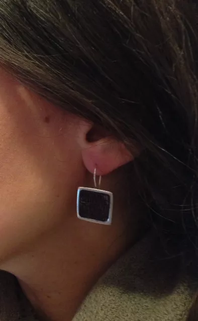 Boucles d'Oreilles Dormeuses en étain forme carré