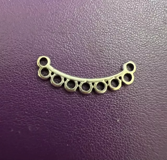 Intercalaire avec trous multiples