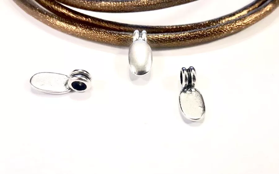 Pendant abstrait 3mm pour cuir rond