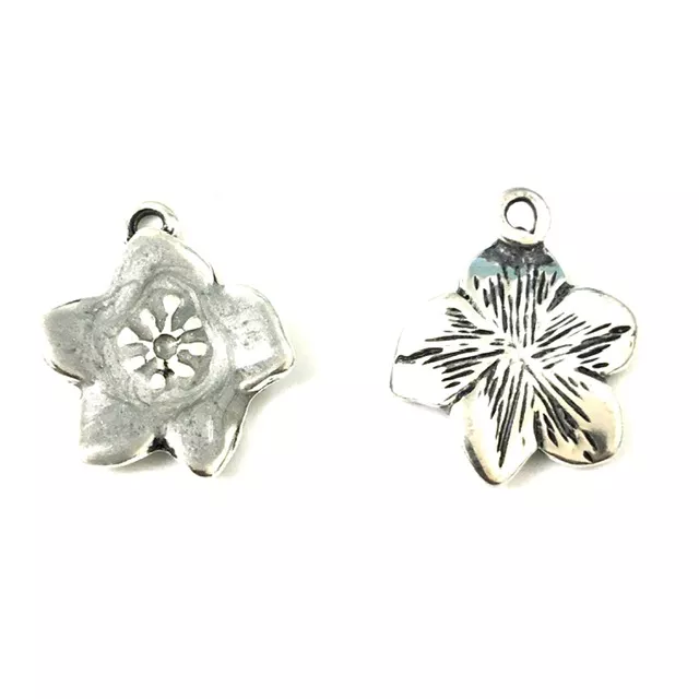 Pendant fleur émaillée