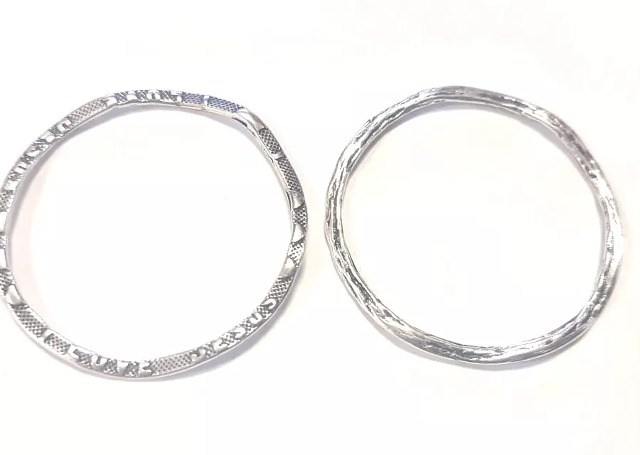 Cercle avec écriture  I love Jesus 