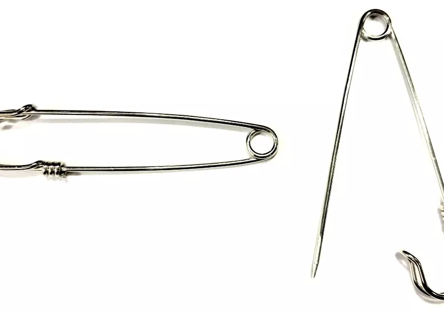 Grandes épingles en laiton