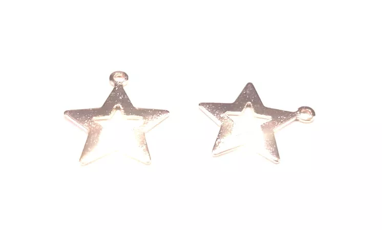 Etoile évidée en laiton