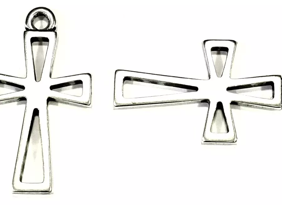 Pendant croix