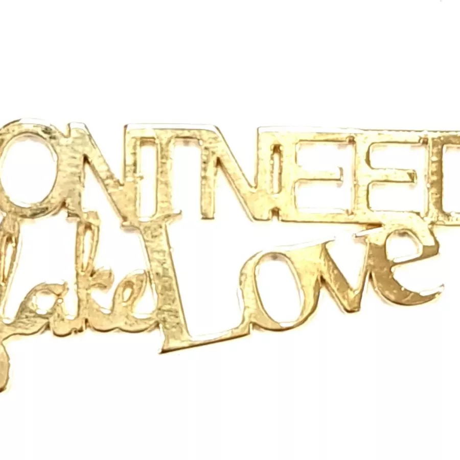 Intercalaire I don't need fake love