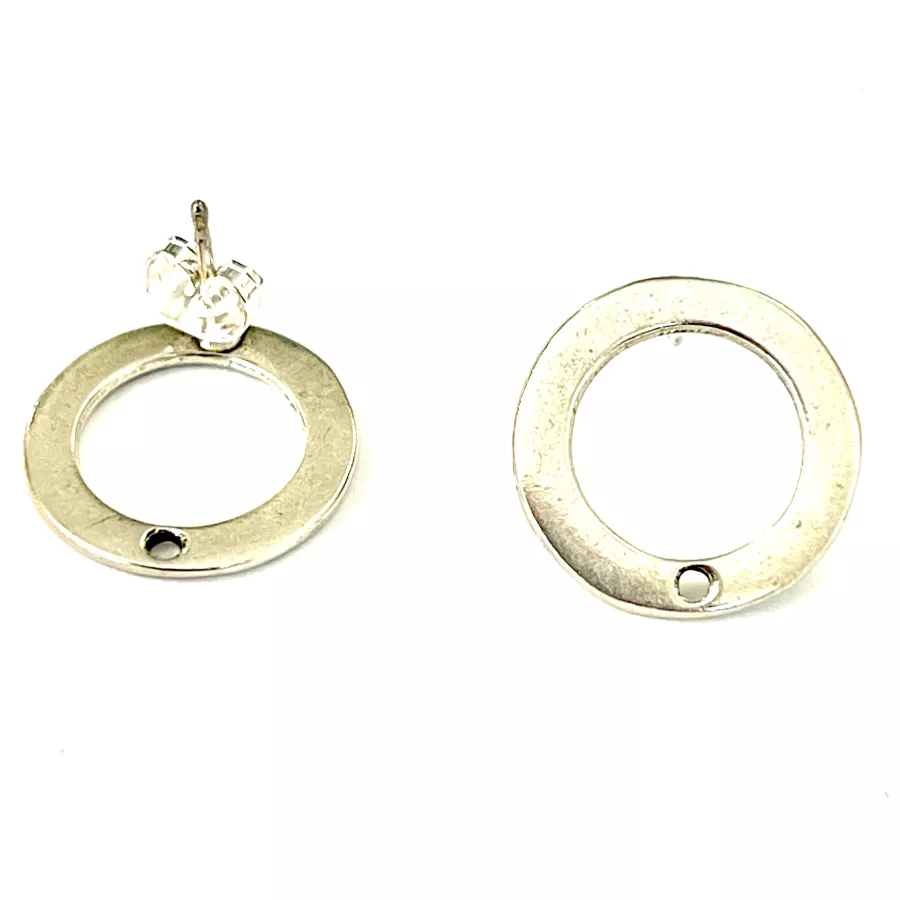 BO à clous cercle plat avec trou 